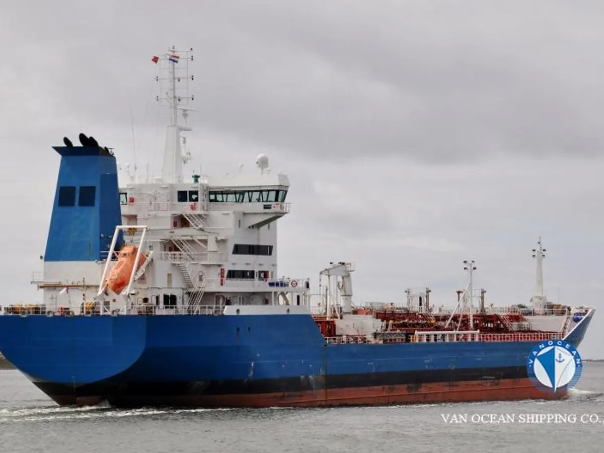 Pétrolier / chimiquier à vendre