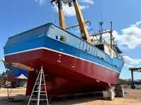 Chalutier à vendre