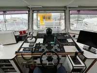 Navire d'arpentage à vendre