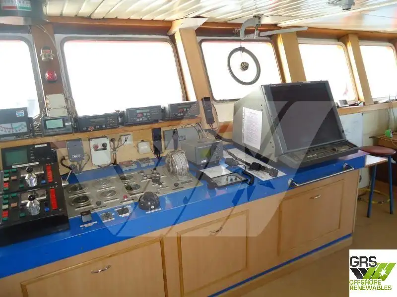 Navire d'arpentage à vendre