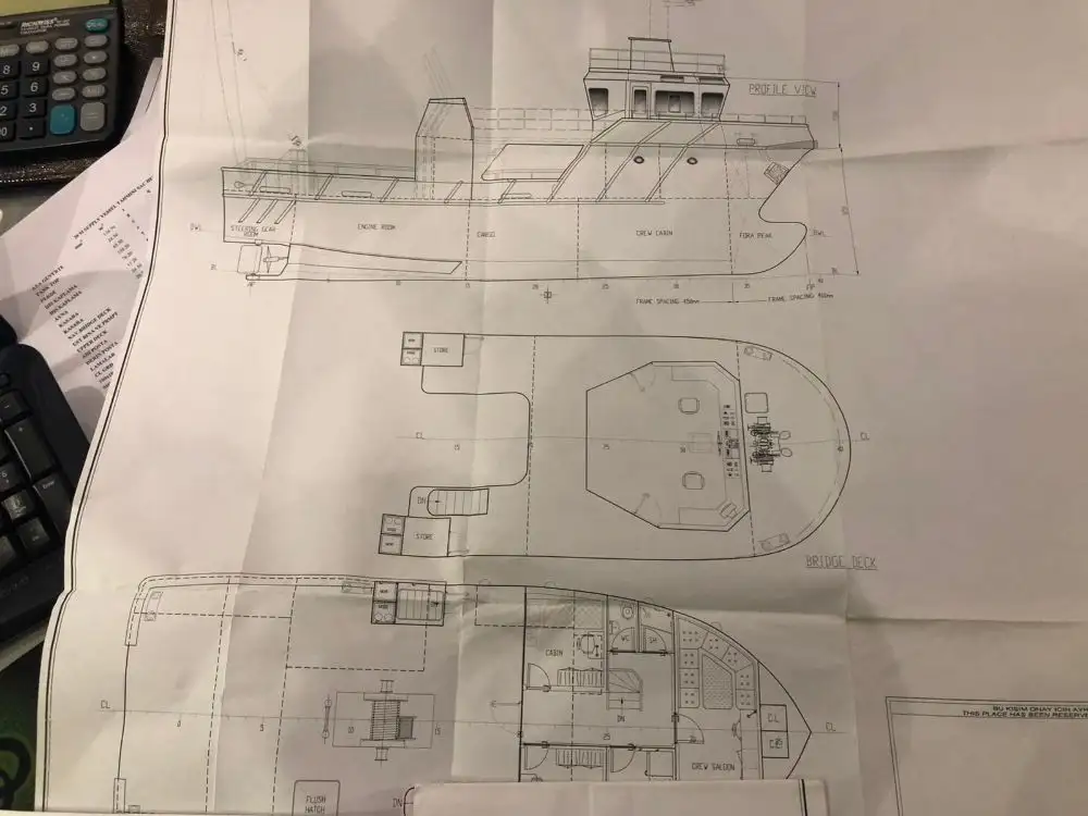 Bateaux de travail à vendre