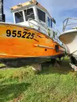 Bateaux de travail à vendre