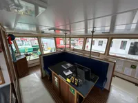 Navire d'approvisionnement à vendre