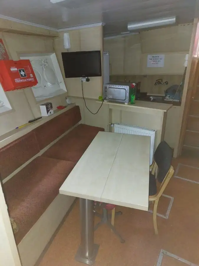 Navire d'arpentage à vendre