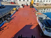 Bateaux de travail à vendre