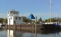 Péniche de Débarquement, Réservoir à vendre