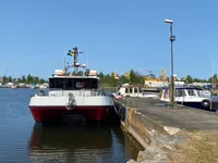 Navire d'arpentage à vendre