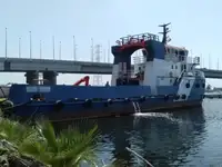 Navire d'approvisionnement à vendre