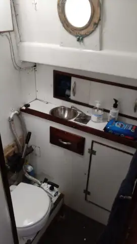 Bateau pilote à vendre