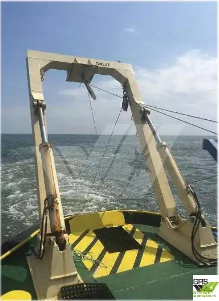 Navire d'approvisionnement à vendre