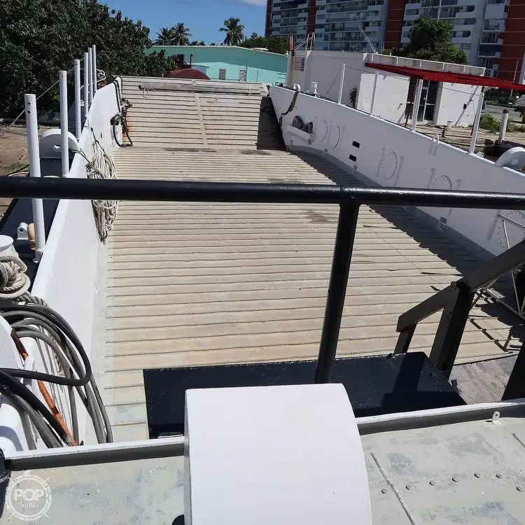 Navire de débarquement, citerne à vendre