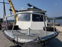 Navire d'enquête à vendre
