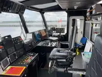 Navire porte-conteneurs à vendre