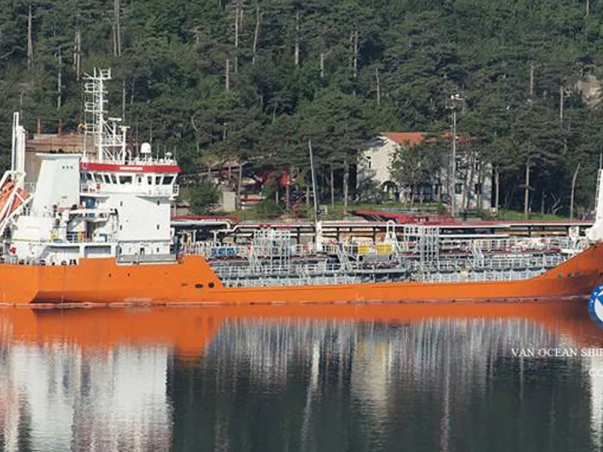 Pétrolier / chimiquier à vendre