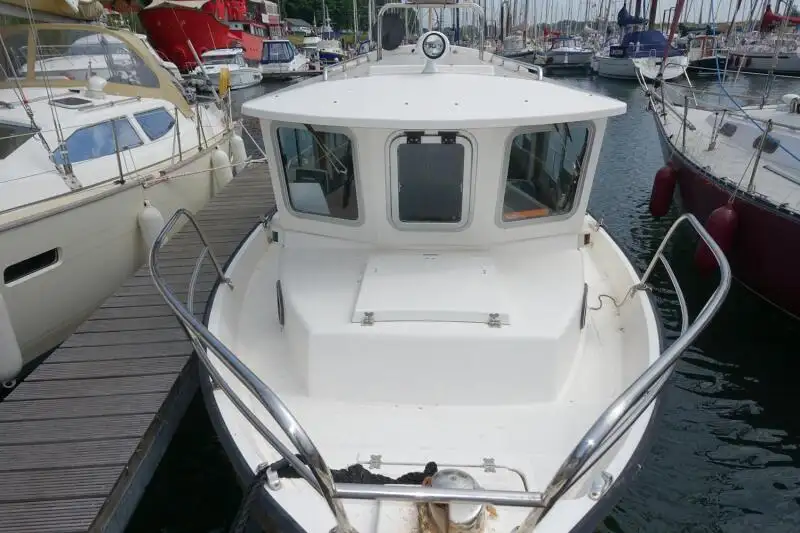 Bateaux de travail à vendre