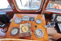 Bateau patrouilleur à vendre