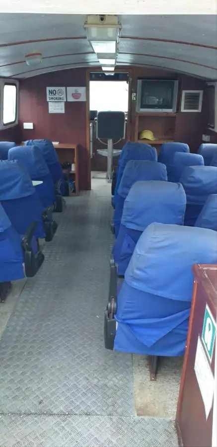 Bateau de transport d'équipage à vendre