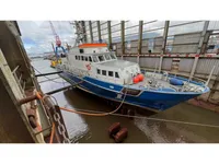 Bateau patrouilleur à vendre