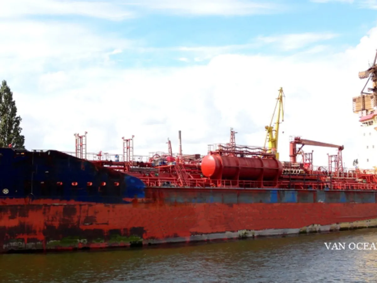 Pétrolier / chimiquier à vendre