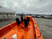 Bateau pneumatique semi-rigide à vendre