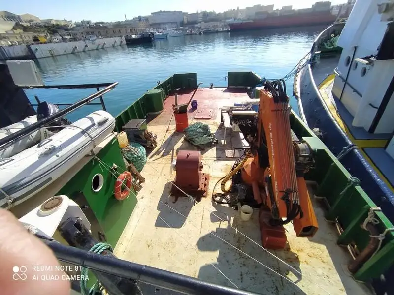 Bateaux de travail à vendre