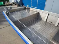 Bateaux de travail à vendre
