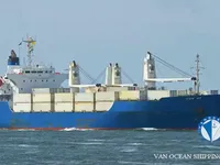 Navire frigorifique à vendre