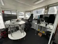 Navire d'arpentage à vendre
