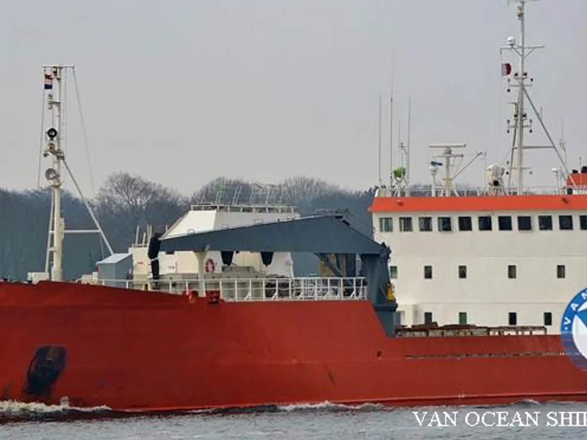 Navire frigorifique à vendre