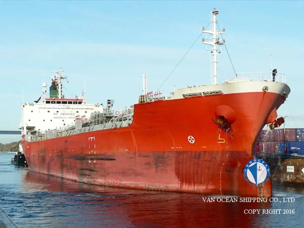 Pétrolier / chimiquier à vendre