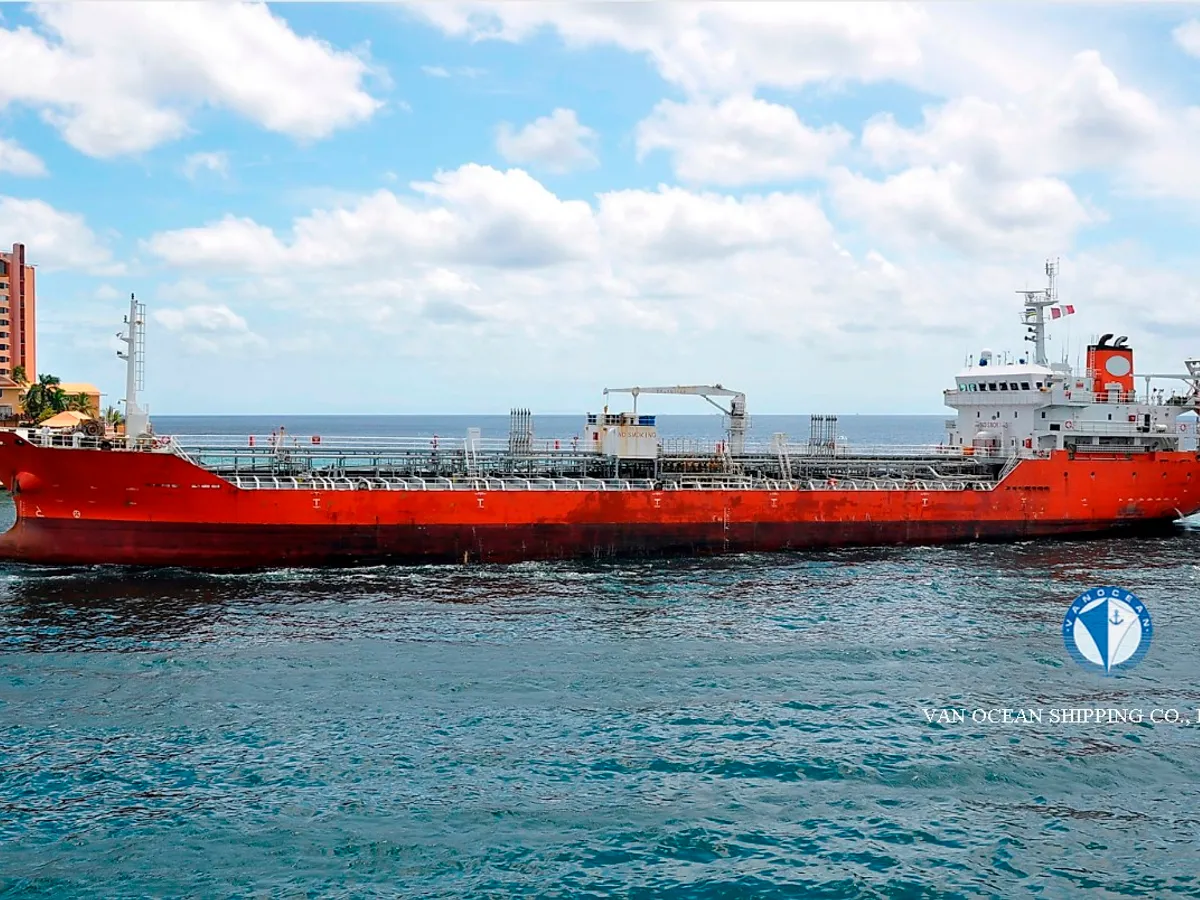 Pétrolier / chimiquier à vendre