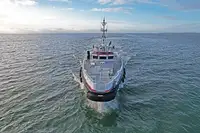 Bateau de transport d'équipage à vendre