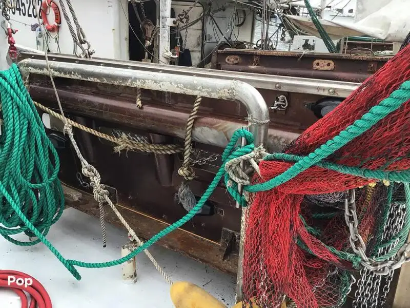 Chalutier à vendre