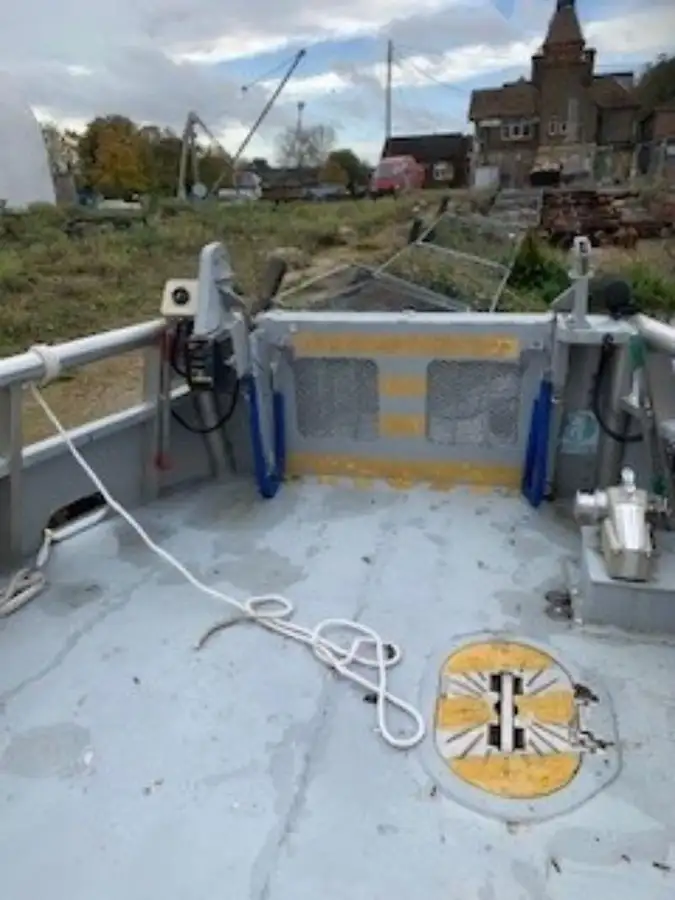 Bateaux de travail à vendre