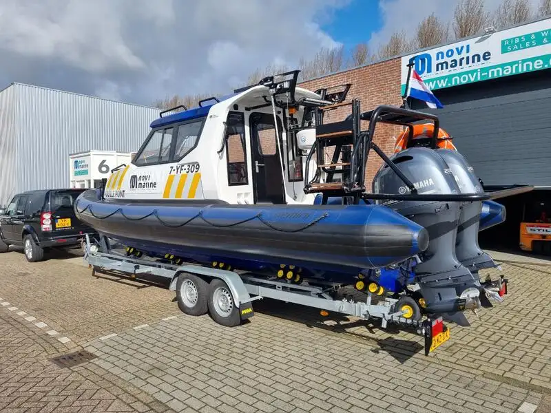 Navire porte-conteneurs à vendre