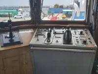 Navire d'approvisionnement à vendre