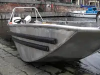 Bateaux de travail à vendre