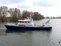 Bateau patrouilleur à vendre