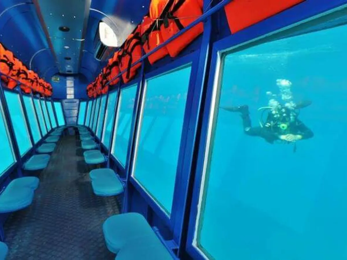 Bateau de tourisme à vendre