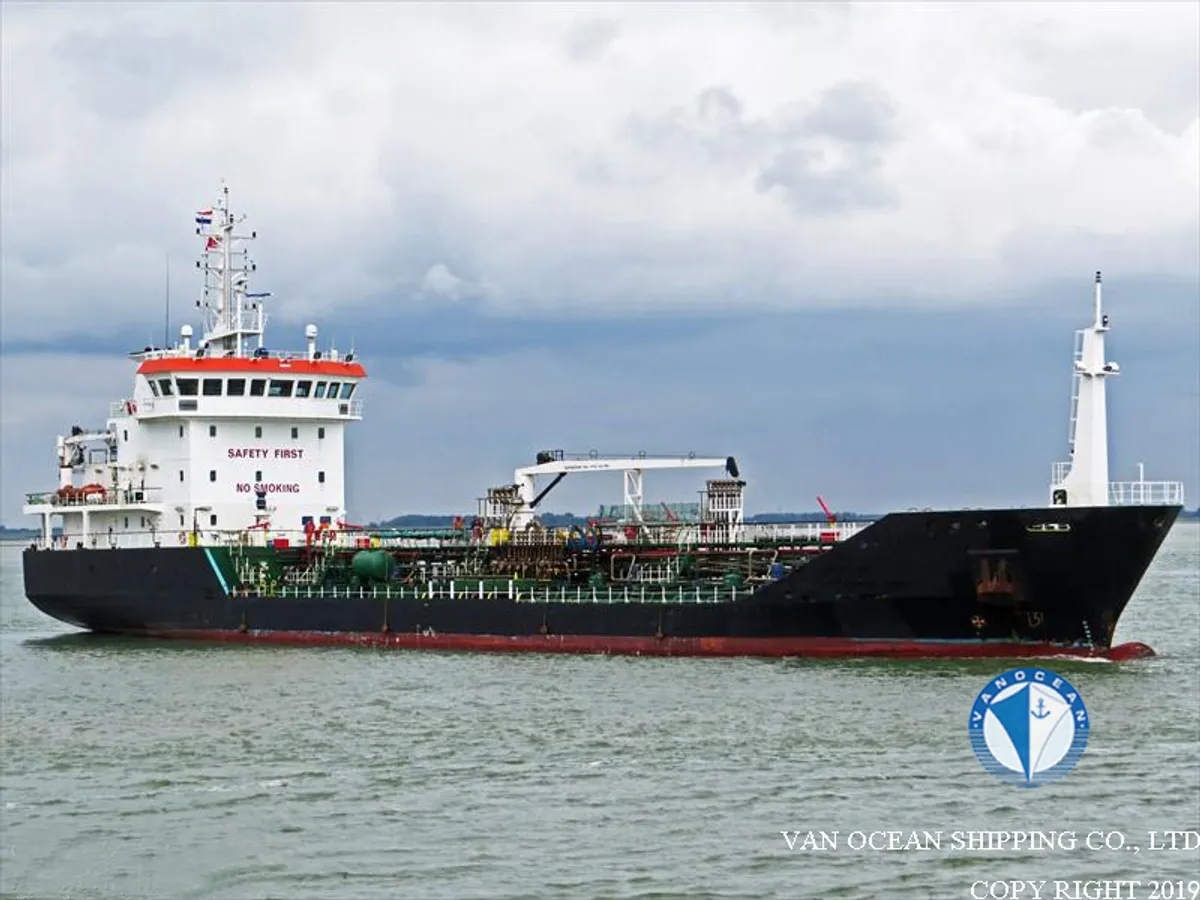 Pétrolier / chimiquier à vendre