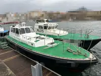 Bateau pilote à vendre