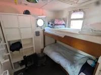 Navire d'arpentage à vendre