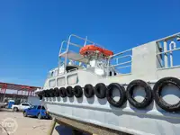 Bateau de transport d'équipage à vendre