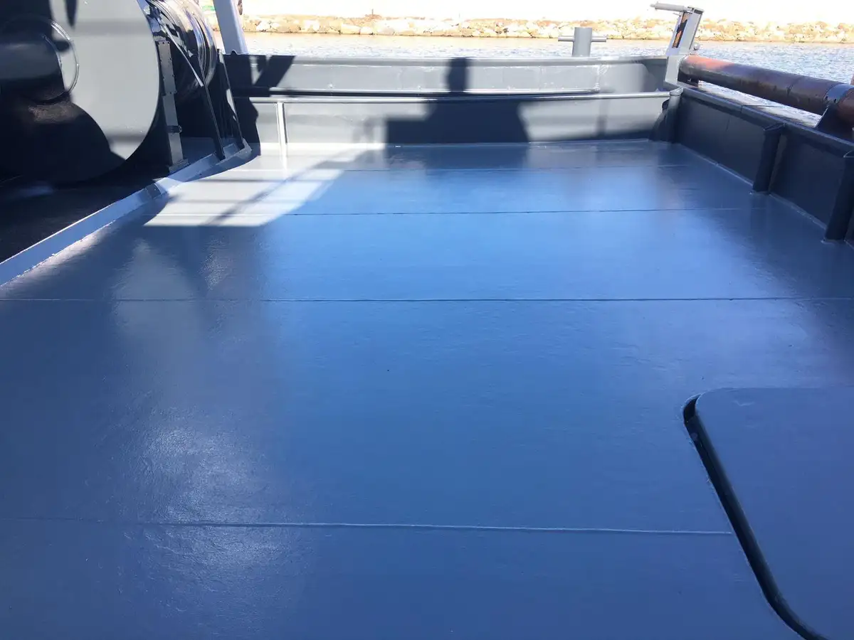 Bateaux de travail à vendre