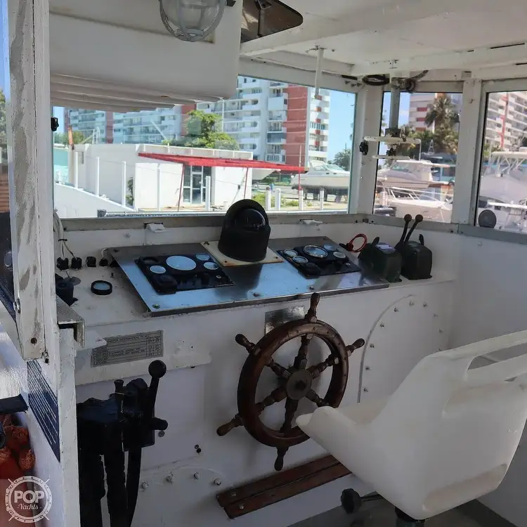 Navire de débarquement, citerne à vendre