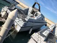 Bateau patrouilleur à vendre