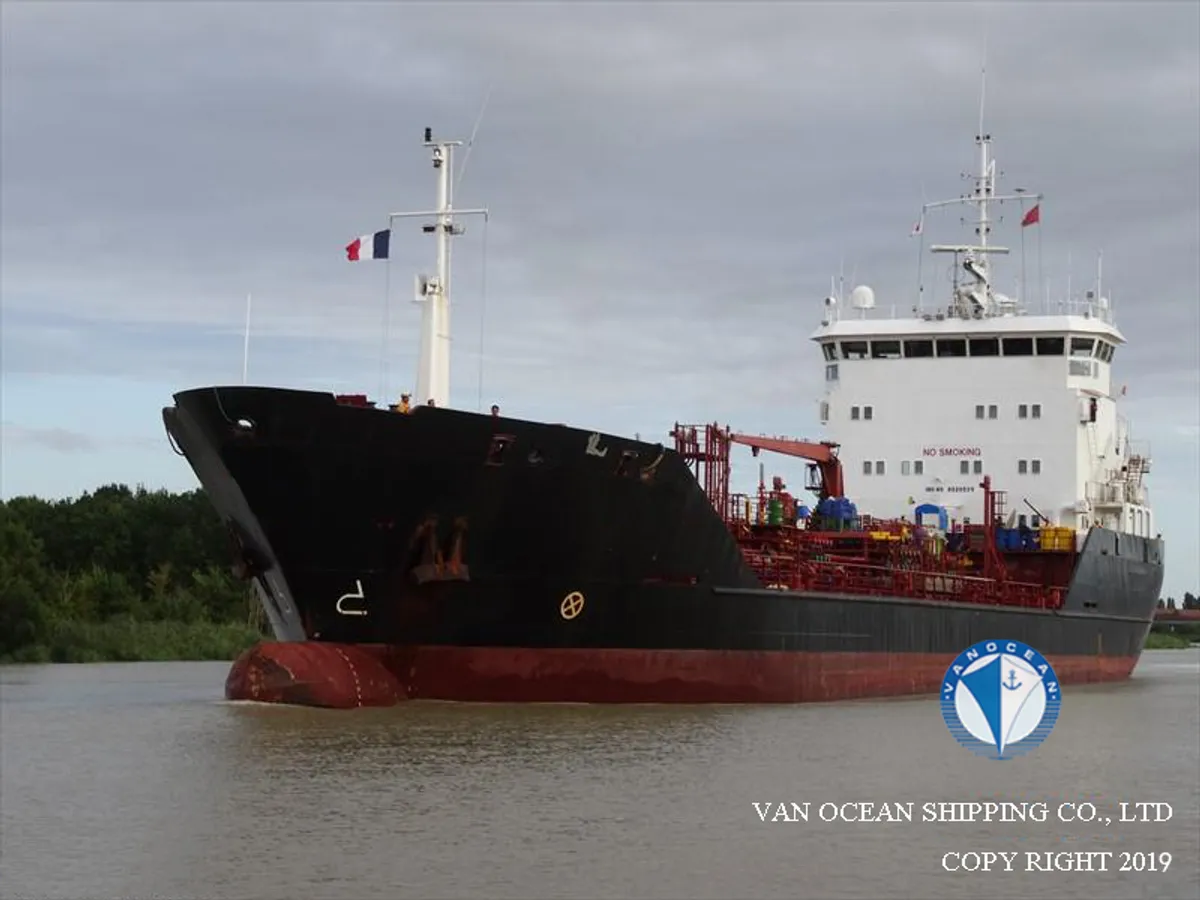 Pétrolier / chimiquier à vendre