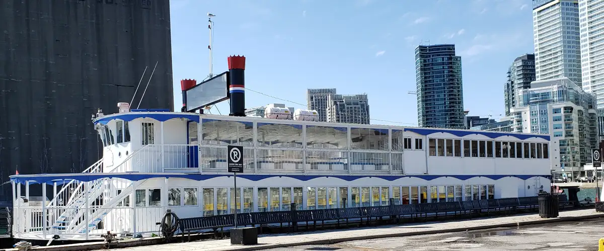 Navire-ferry à vendre