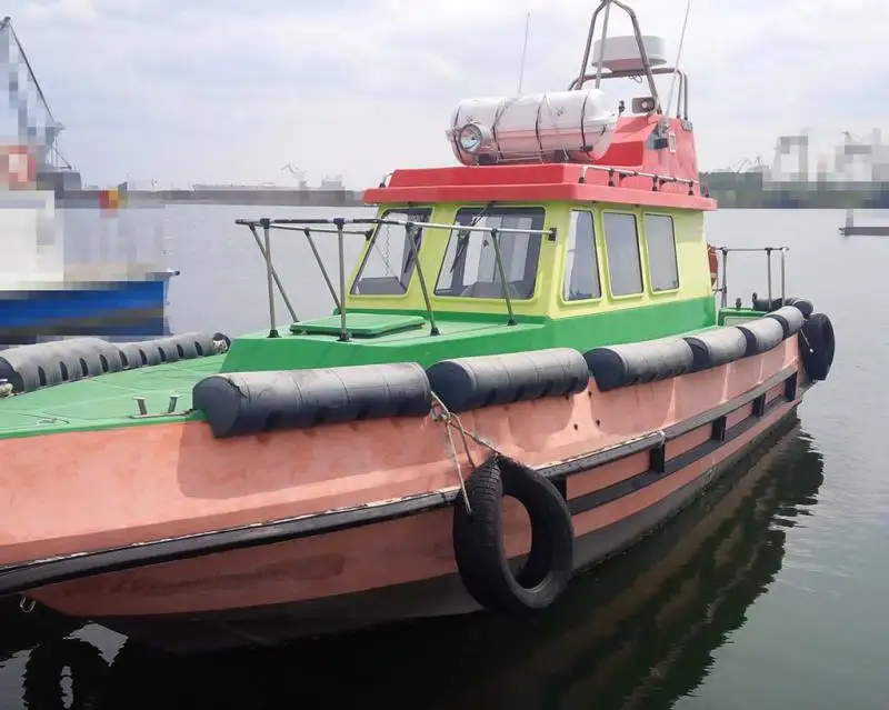 Bateau pilote à vendre