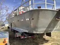 Bateaux de travail à vendre